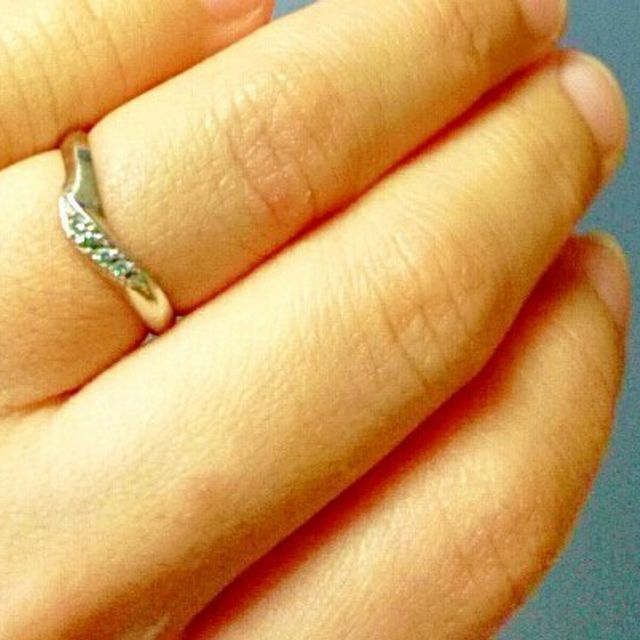 【組曲ジュエリーの口コミ】 彼(夫)と一緒に選びました
一目惚れです
予算がなかった為に
あまり期待し…