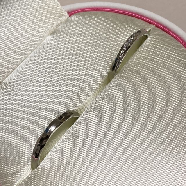 【COCKTAIL(カクテル)の口コミ】 一番初めに目が止まったこちらのデザインが気に入りを購入しました。
凹凸…