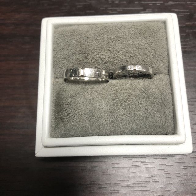 【エルメス(HERMES)の口コミ】 できるだけシンプルなもの、かつ人と被らないもので選んでいました。
この…