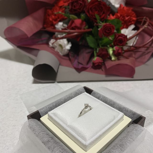 【LUCIE(ルシエ)の口コミ】 デザインで決めました。他にはないデザインでとても可愛かったので選びま…