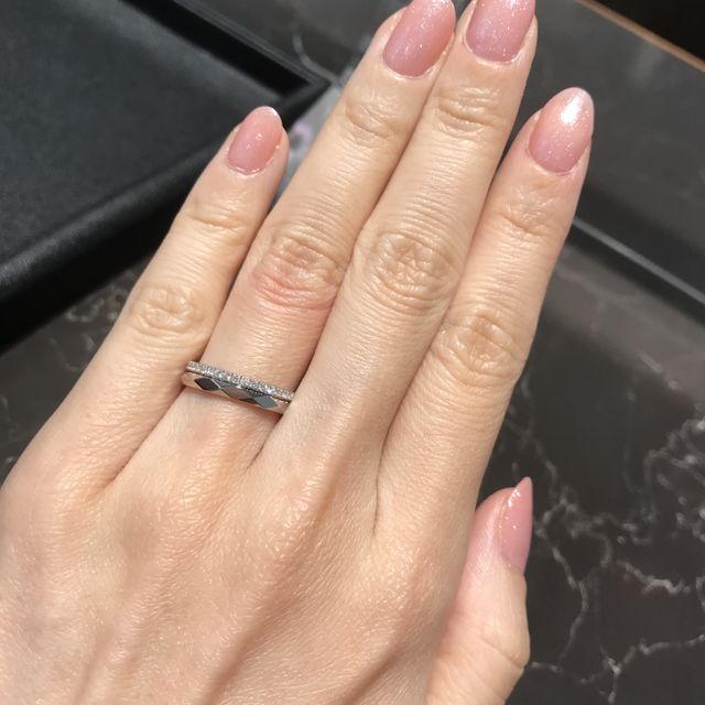 【ブシュロン(BOUCHERON)の口コミ】 フルエタニティの指輪を探していて、ファセットリングとエピュールダイヤ…