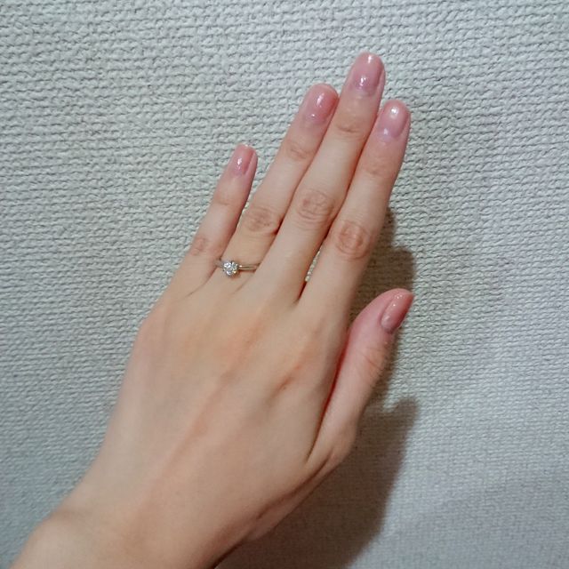 【アイプリモ(I-PRIMO)の口コミ】 決め手はデザインです。
もともとシンプルなストレートラインで１粒タイプ…