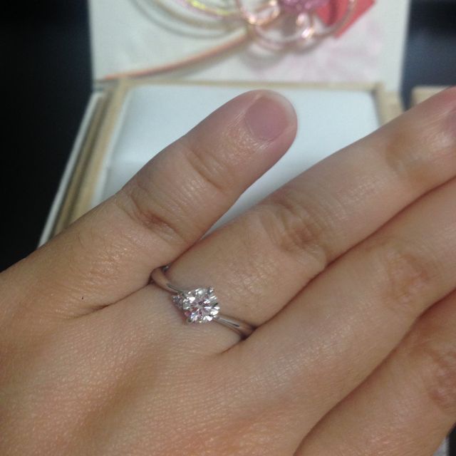 【宝寿堂(ほうじゅどう)の口コミ】 大きいダイヤに憧れがあったのですが、ちゃんと私の指に着けさせて頂くと…