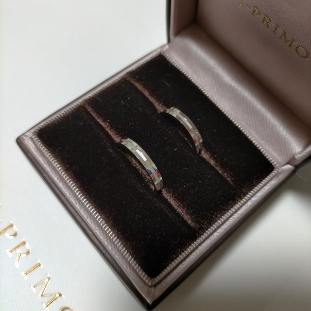 【アイプリモ(I-PRIMO)の口コミ】 私たちが探していた指輪は、
【⠀シンプル 】【⠀角張った 】【⠀ワンポイン…