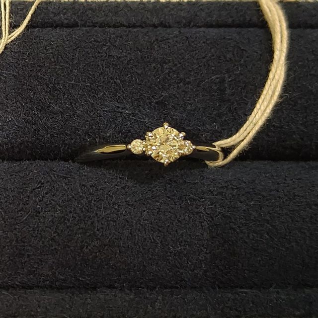 【4℃ BRIDAL(ヨンドシーブライダル)の口コミ】 ピュアプラチナは店頭で聞いたらサイズ直しがpt950よりも直せる範囲が狭い…