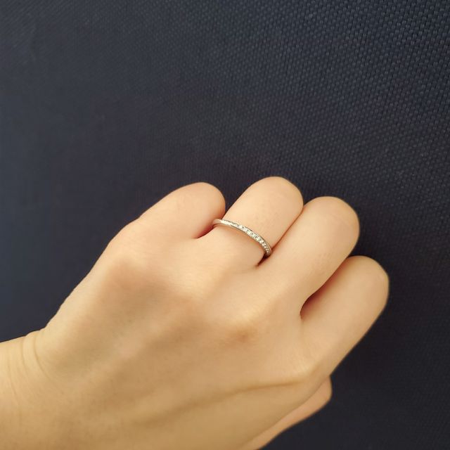 【銀座ダイヤモンドシライシの口コミ】 婚約指輪購入した一ヶ月後に同じところで結婚指輪を購入しました。婚約指…