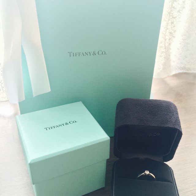 【ティファニー(Tiffany & Co.)の口コミ】 他のブランドにも足を運び、何回も試着を重ねて選んだ1点です。ティファニ…