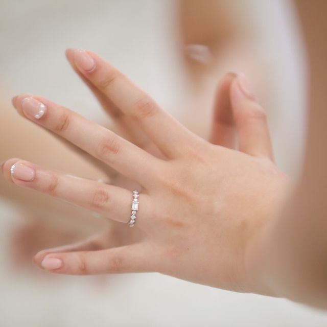 【ORECCHIO(オレッキオ)の口コミ】 スタイリッシュで他にないデザインの指輪を探していたところ、オレッキオ…