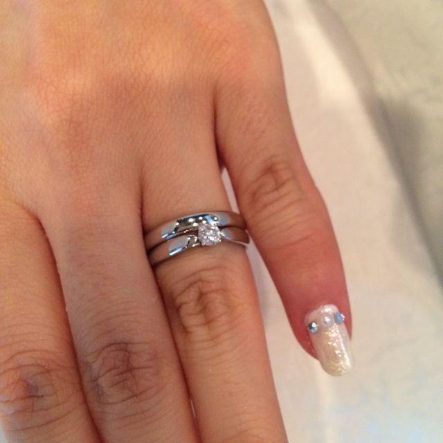 【ティファニー(Tiffany & Co.)の口コミ】 婚約指輪がティファニーのものだったので、せっかくだったら揃えたいと意…