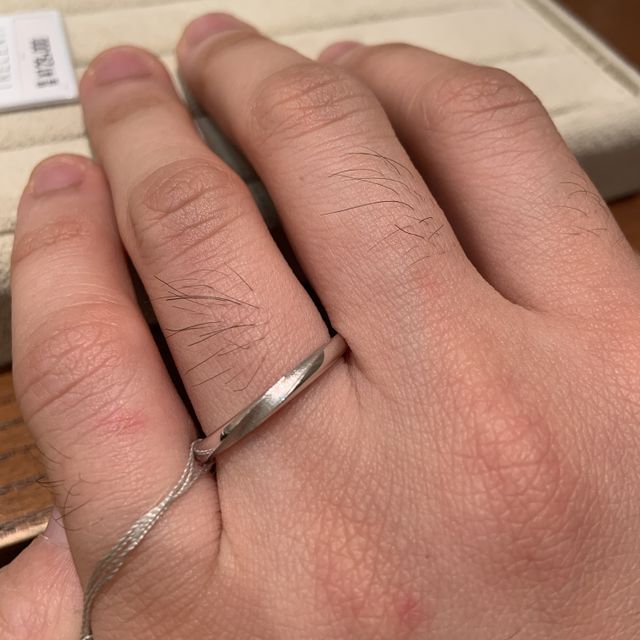 【TRECENTI(トレセンテ)の口コミ】 つけ心地の良さが非常に良かった。デザインもサンプルで肌馴染みも良く、…