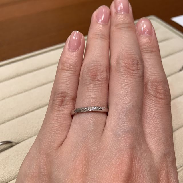 【TRECENTI(トレセンテ)の口コミ】 つけ心地の良さが非常に良かった。デザインもサンプルで肌馴染みも良く、…