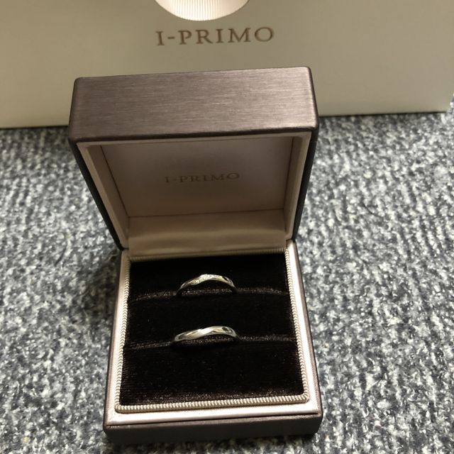 【アイプリモ(I-PRIMO)の口コミ】 デザインに一目惚れしました！
そして、私はぽっちゃり指なので
このタイ…