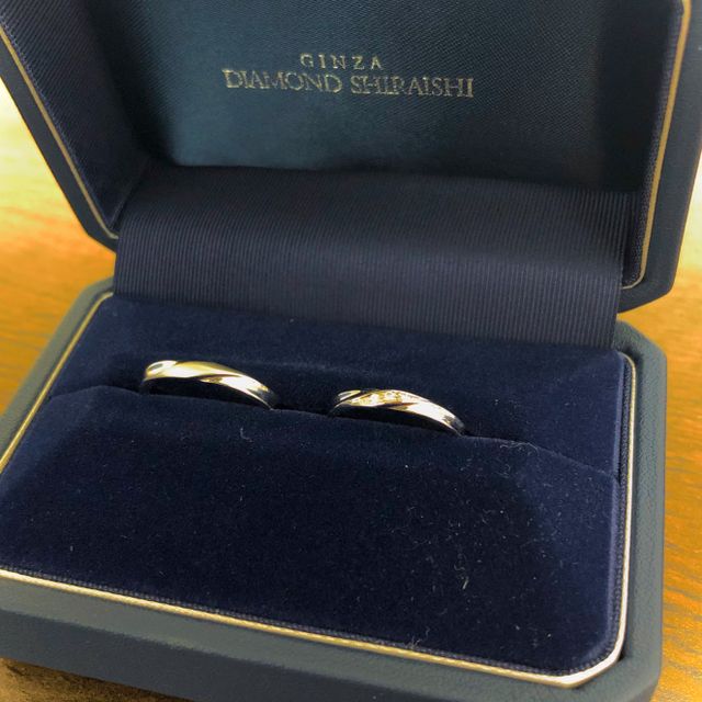 【銀座ダイヤモンドシライシの口コミ】 もともとはダイヤモンドも付いていないような、本当にシンプルなものを漠…