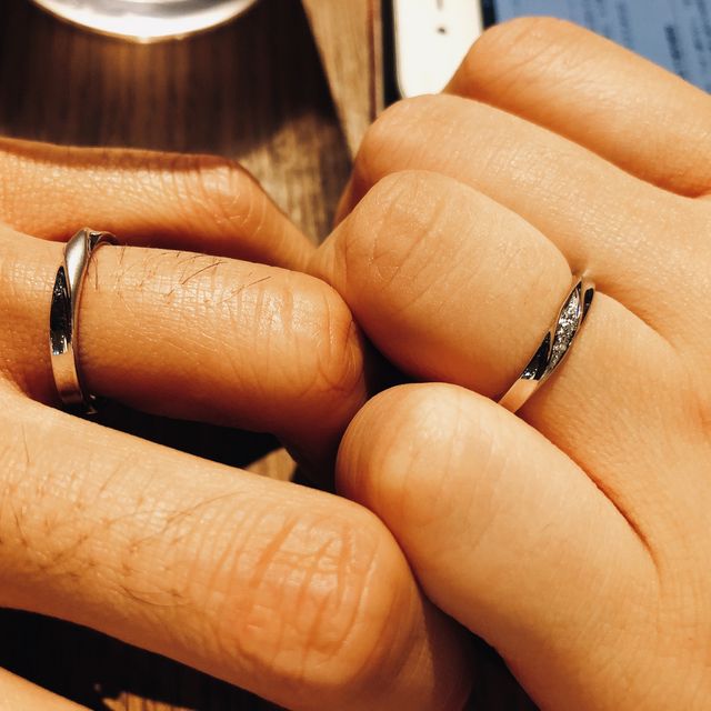 【銀座ダイヤモンドシライシの口コミ】 もともとはダイヤモンドも付いていないような、本当にシンプルなものを漠…