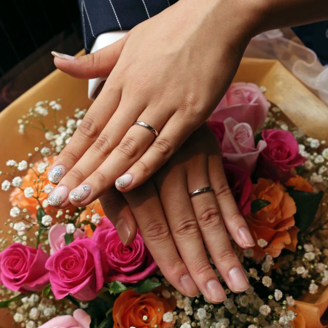 【銀座ダイヤモンドシライシの口コミ】 シンプルながらもアクセントのあるものを探していたのですが、まさにピッ…