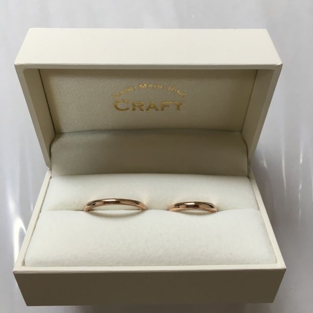 【CRAFY(クラフィ)の口コミ】 ウェーブしているものなど迷いましたが肌に当たるのが気になりそうだった…