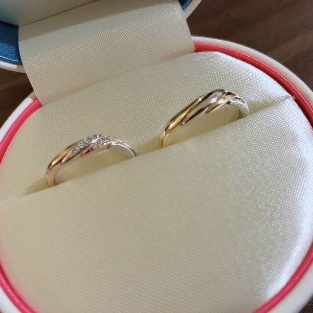 【COCKTAIL(カクテル)の口コミ】 シルバー単色が嫌だったので2色使いしているこのブランドを見つけて即決し…