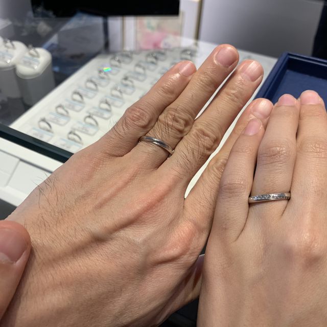 【銀座ダイヤモンドシライシの口コミ】 関節が目立つ指なので、ある程度リングに太さがあるもので探していました…