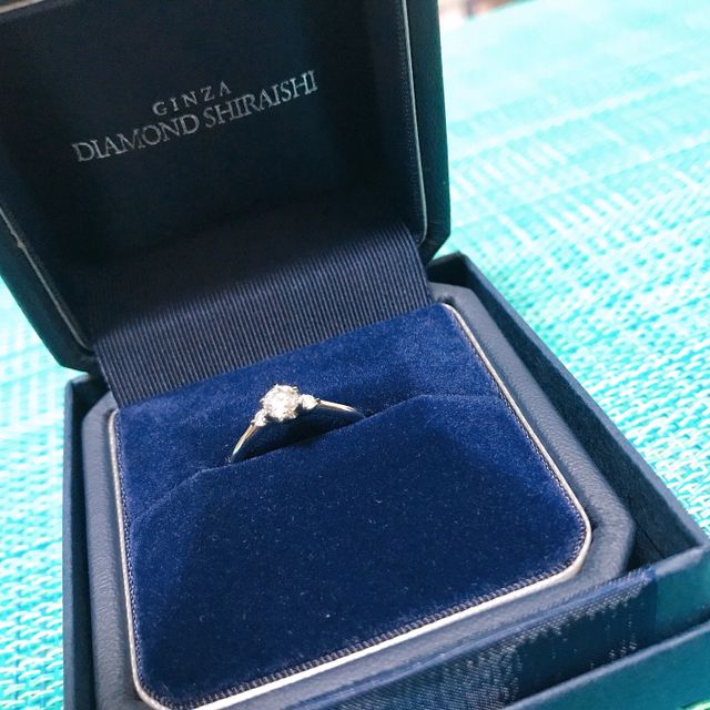 【銀座ダイヤモンドシライシの口コミ】 実際のダイヤモンドを見せてもらい、本物のダイヤモンドの輝きに圧倒され…