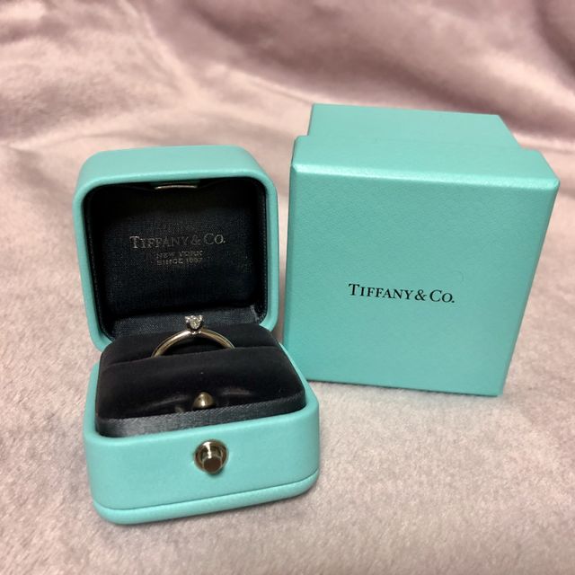 【ティファニー(Tiffany & Co.)の口コミ】 彼からいただきました。彼に聞いてみたところ、デザインと予算のなかで選…