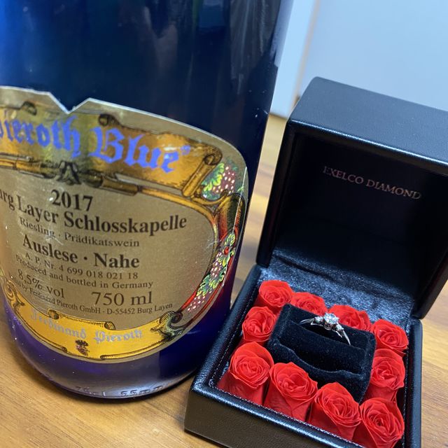 【エクセルコダイヤモンド(EXELCO DIAMOND)の口コミ】 デザインが好みで原石の模型などといったサービスがあったから。どの角度…