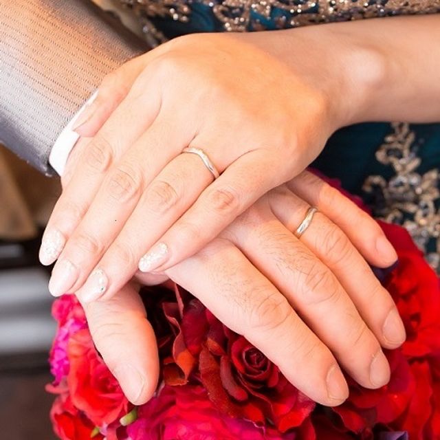 【ティファニー(Tiffany & Co.)の口コミ】 私が婚約指輪はどこでもよかったのだけど、結婚指輪は毎日ずっとつけるの…