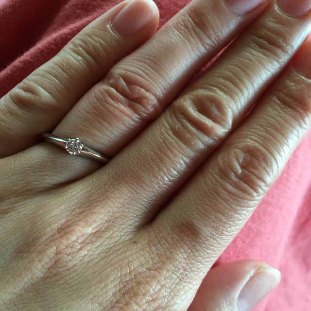 【ティファニー(Tiffany & Co.)の口コミ】 高値じゃなくてもいいから、宝石のついたものが欲しいと翌月入籍予定の夫…