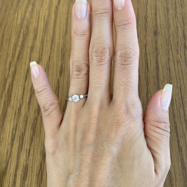 【MIKIMOTO(ミキモト)の口コミ】 結婚指輪と重ね付けして普段使いをしたい事を伝えたところ、このデザイン…