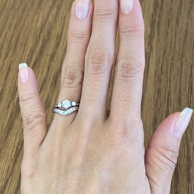 【MIKIMOTO(ミキモト)の口コミ】 結婚指輪と重ね付けして普段使いをしたい事を伝えたところ、このデザイン…