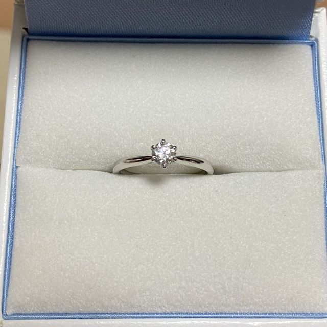 【GALA JEWELRY(ガラジュエリー)の口コミ】 もともと違うデザインのものをネットでみて気になり、来店しました。実物…