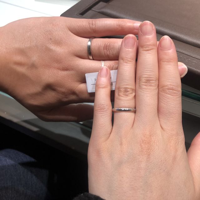 【アイプリモ(I-PRIMO)の口コミ】 シンプルで飽きのこないデザインでした。つけ心地も悪くなく、人気のブラ…