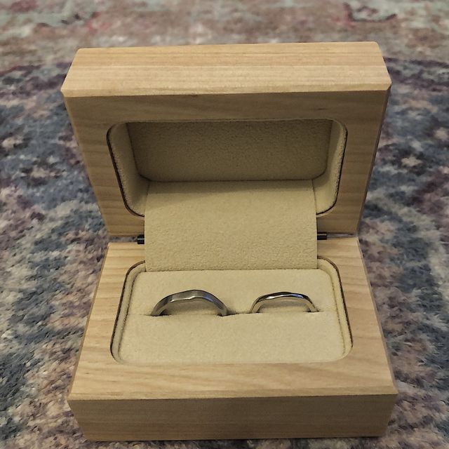 【uchimari(ウチマリ)の口コミ】 指輪を買いに行く事も考えたのですが、私達は物を作ったりするのが普段か…