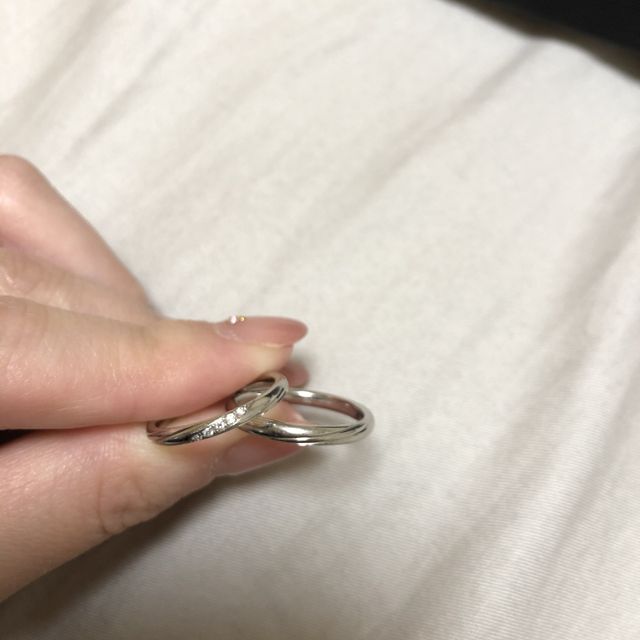 【ラザール ダイヤモンド(LAZARE DIAMOND)の口コミ】 お互いに特にこだわりはなかったのですが、お店に飾ってあるたくさんの指…