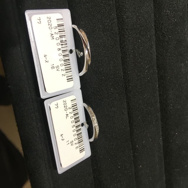 【TRECENTI(トレセンテ)の口コミ】 指輪を色々比較する材料もあり、比較しやすかったです。着け心地は自分達…