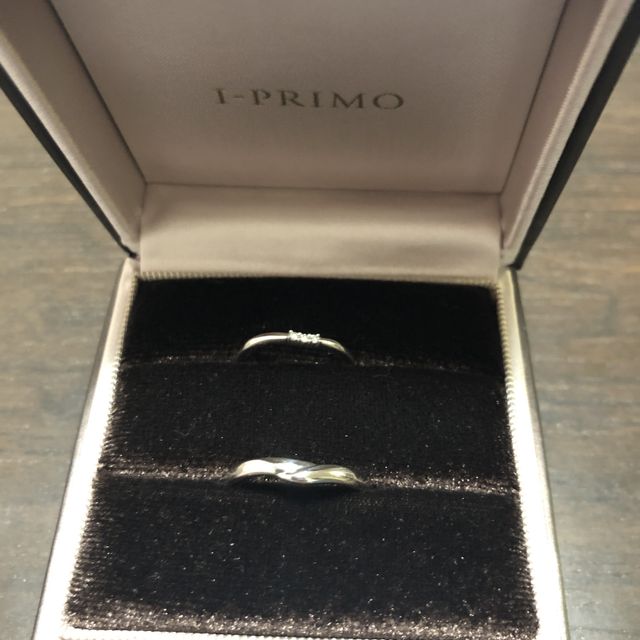 【アイプリモ(I-PRIMO)の口コミ】 他の人が持ってないような形の指輪がを探していました。アイプリモさんに…