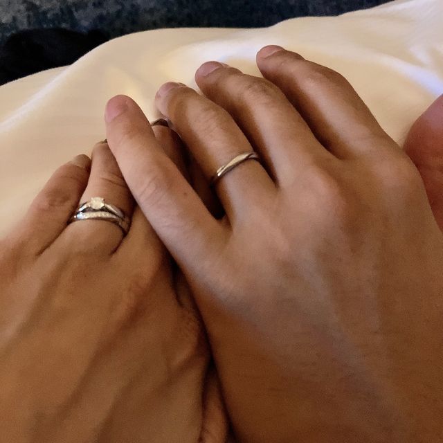 【festaria bijou SOPHIA(フェスタリア ビジュソフィア)の口コミ】 何よりもデザインがとても気に入りました。
ダイヤの流れる位置がとても綺…