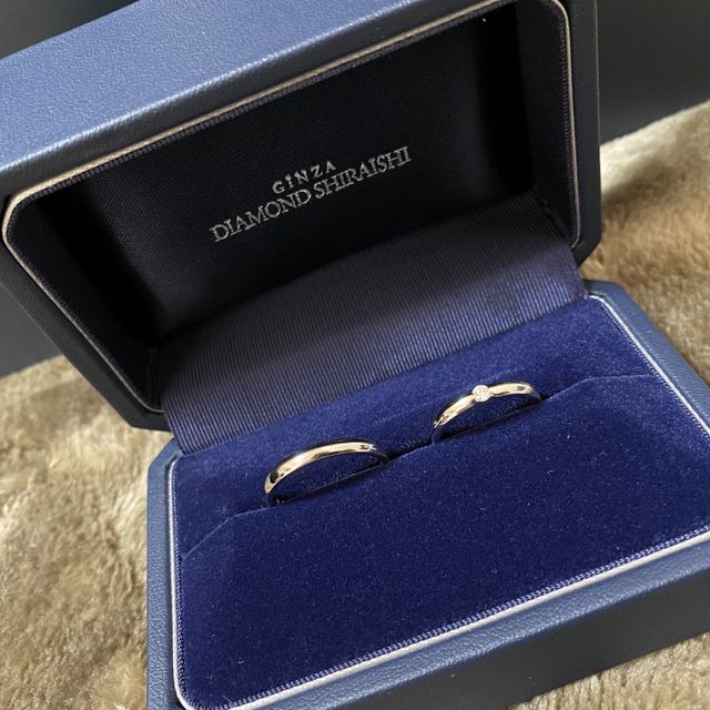 【銀座ダイヤモンドシライシの口コミ】 一粒ダイヤでシンプルですが、ダイヤが埋め込まれて無いのでどの角度から…