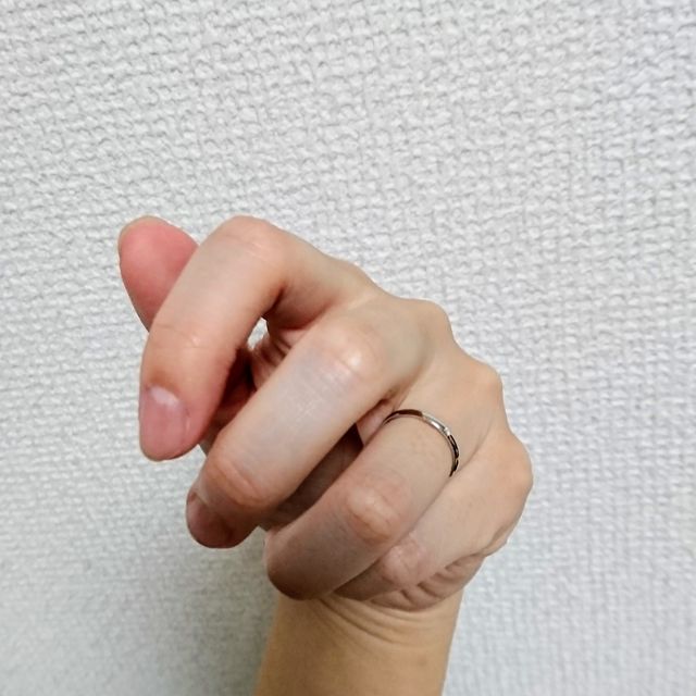 【BONDS(ボンズ)の口コミ】 指輪本体のデザインが細身でシンプルな、シルバーのものを探していたので…