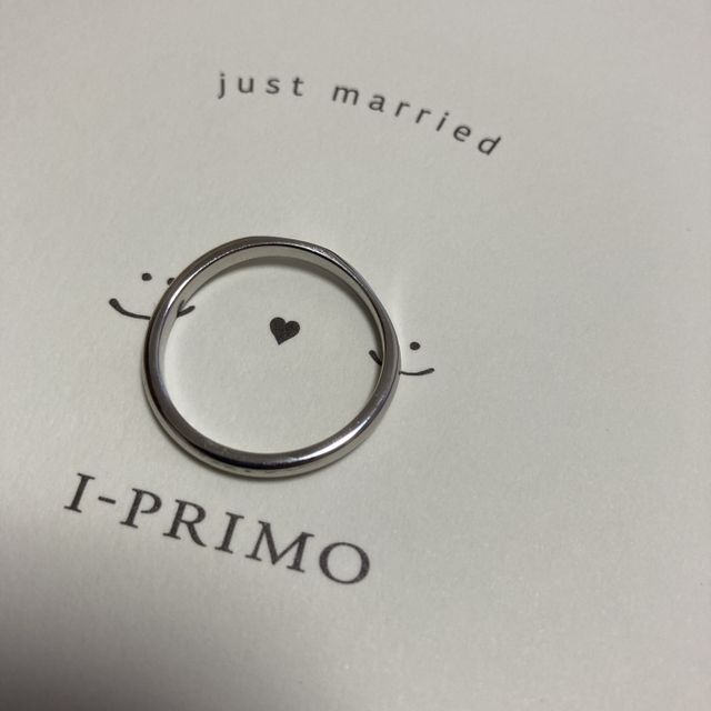 【アイプリモ(I-PRIMO)の口コミ】 数ある指輪の中から見ても際立ってデザインがとても良く、とても輝いて見…