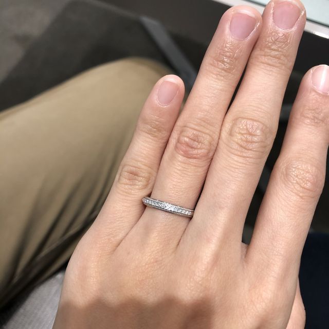 【アイプリモ(I-PRIMO)の口コミ】 数あるリングの中でこちらのデザインに一目惚れして購入しました。
リング…
