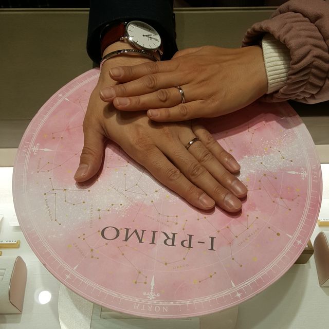 【アイプリモ(I-PRIMO)の口コミ】 思っていた通りのデザインで大変満足しています。ほのかなピンクゴールド…