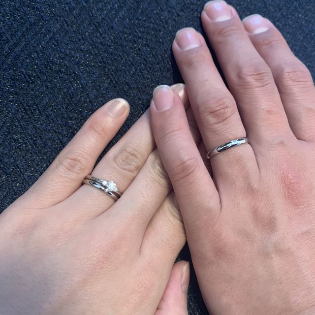【銀座ダイヤモンドシライシの口コミ】 彼に、婚約指輪をダイヤモンドシライシで買ってもらい、それとセットで付…