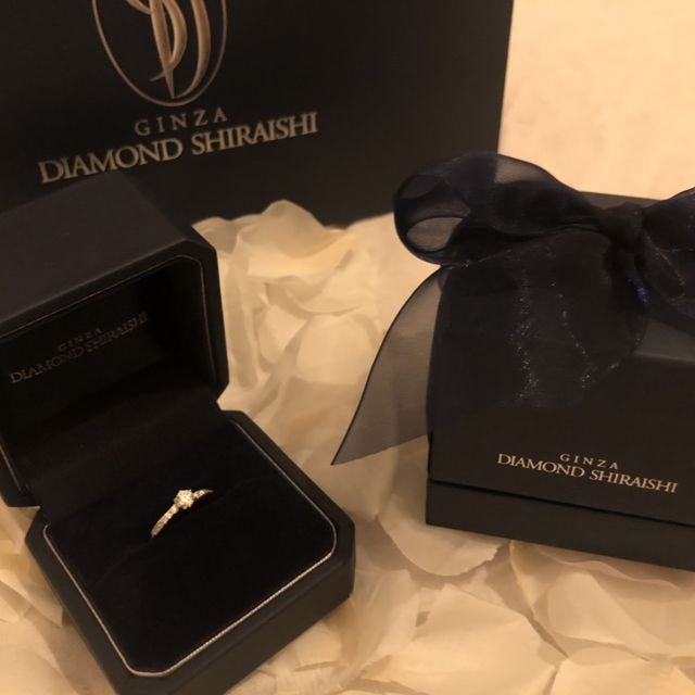 【銀座ダイヤモンドシライシの口コミ】 ひと目見たときにすごく惹かれるものがありました。
自分のイメージ通りの…