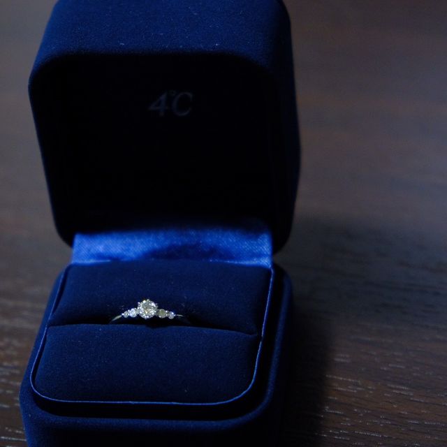 【4℃ BRIDAL(ヨンドシーブライダル)の口コミ】 元々4℃のデザインが好きだったため試着しに行きました。
試着した時の感じ…