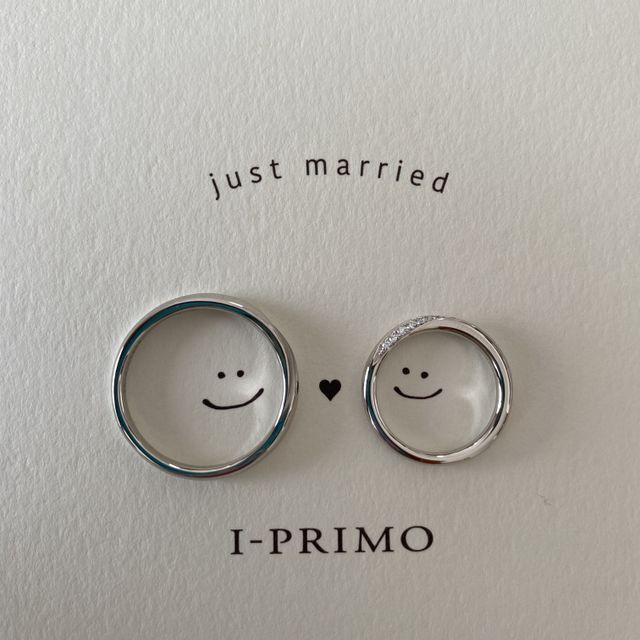 【アイプリモ(I-PRIMO)の口コミ】 指輪のデザイン。綺麗な曲線に一目惚れしました。男性側の指輪には女性側…