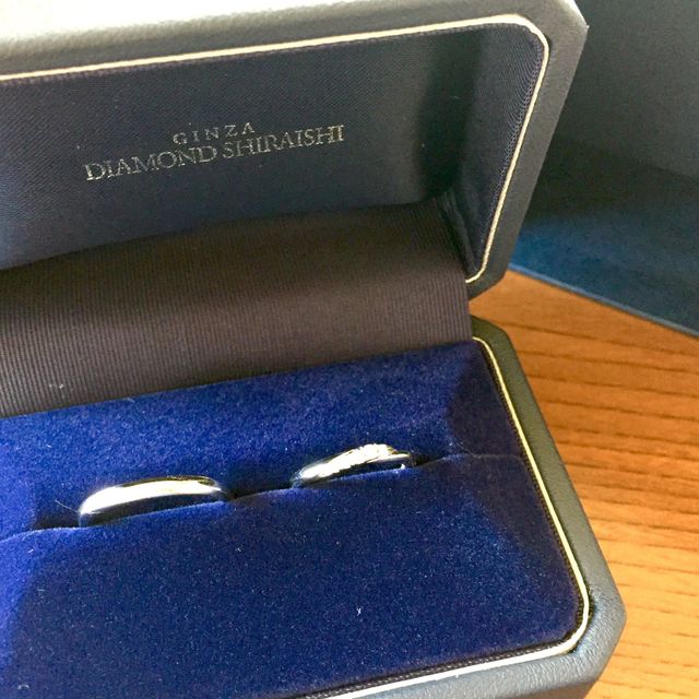 【銀座ダイヤモンドシライシの口コミ】 たくさんの指輪を着用してたくさん迷いましたが、これが1番シルエットが可…