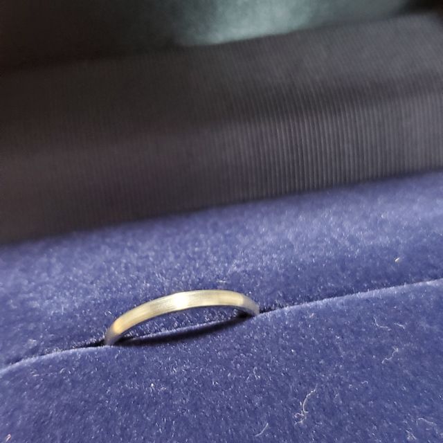 【銀座ダイヤモンドシライシの口コミ】 お互いに指輪への強いこだわりはなかったので、価格とデザイン、アフター…