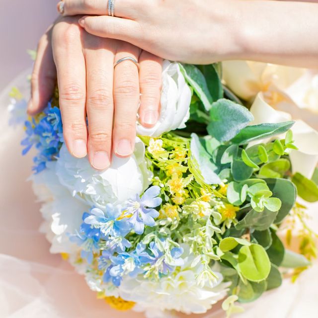 【ティファニー(Tiffany & Co.)の口コミ】 婚約指輪のブランドと合わせて、結婚指輪もTiffanyにしました。婚約指輪と…