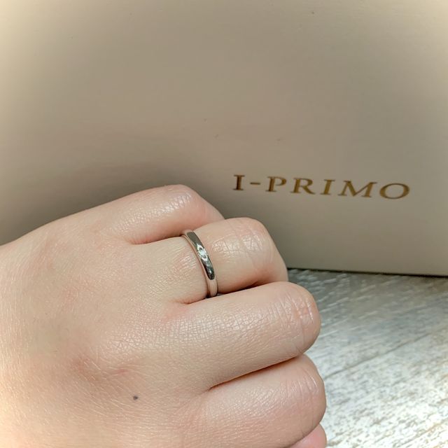【アイプリモ(I-PRIMO)の口コミ】 デザインはシンプルでストレートラインのものを探していました。
指輪の幅…