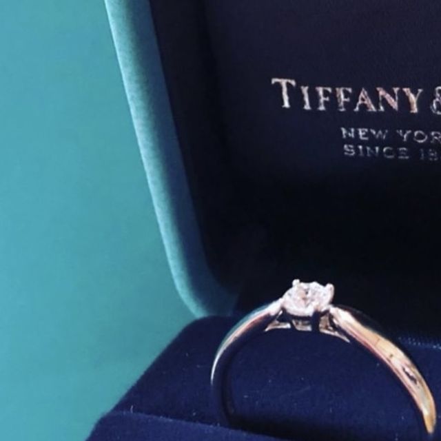 【ティファニー(Tiffany & Co.)の口コミ】 ブランドものは予算的に難しいかと思っていました。彼女が見てどうしても…
